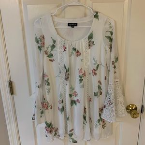 White floral boho crochet detailing tunic top, XXS